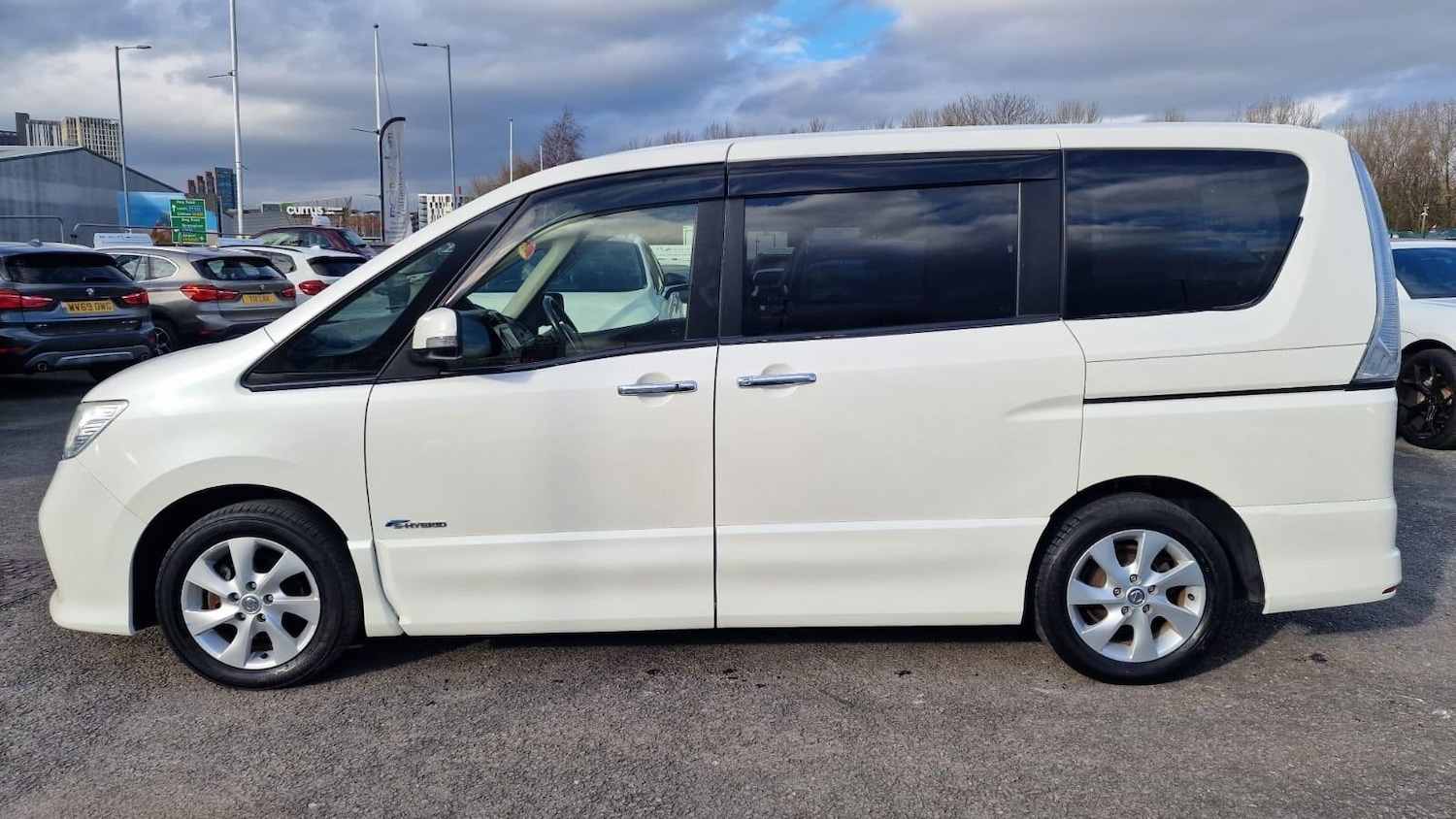 Used Nissan Serena 2024 for sale - 77671018: Photo 7
