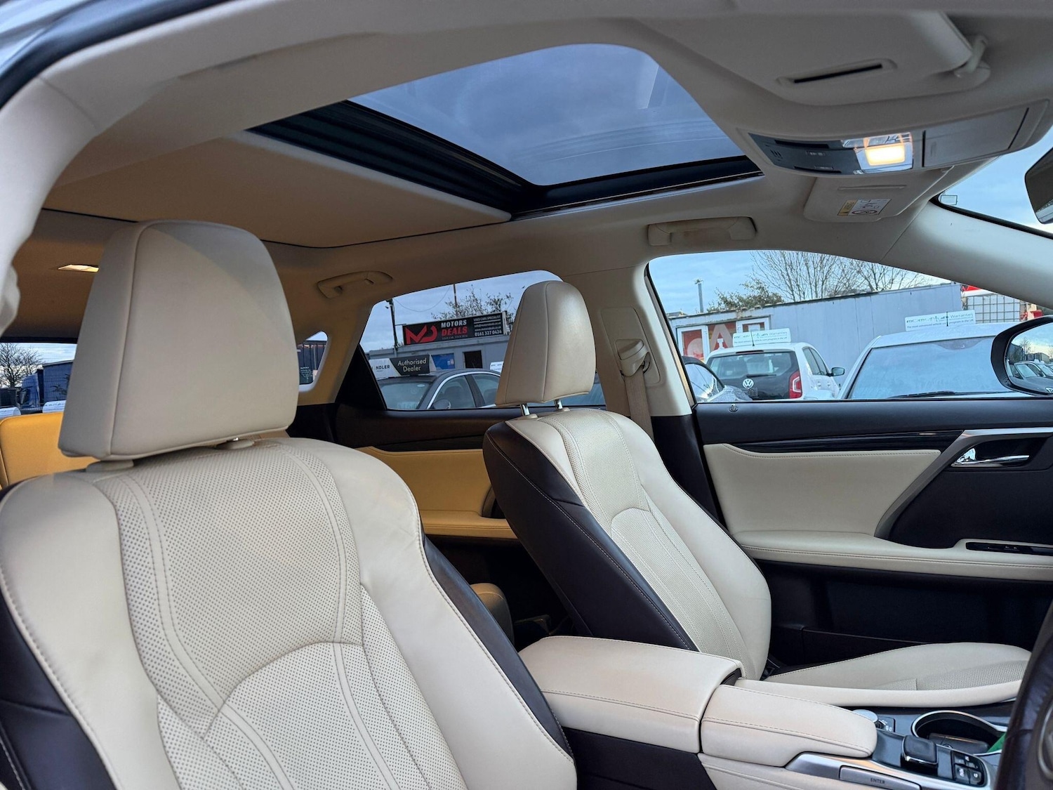 Used Lexus RX 2017 for sale - 76759605: Photo 19