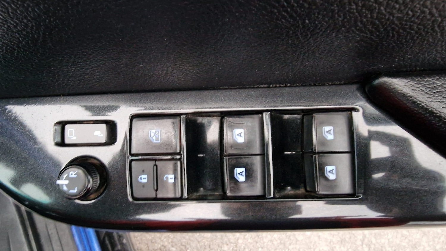 Used Toyota Hilux 2017 for sale - 76247837: Photo 29