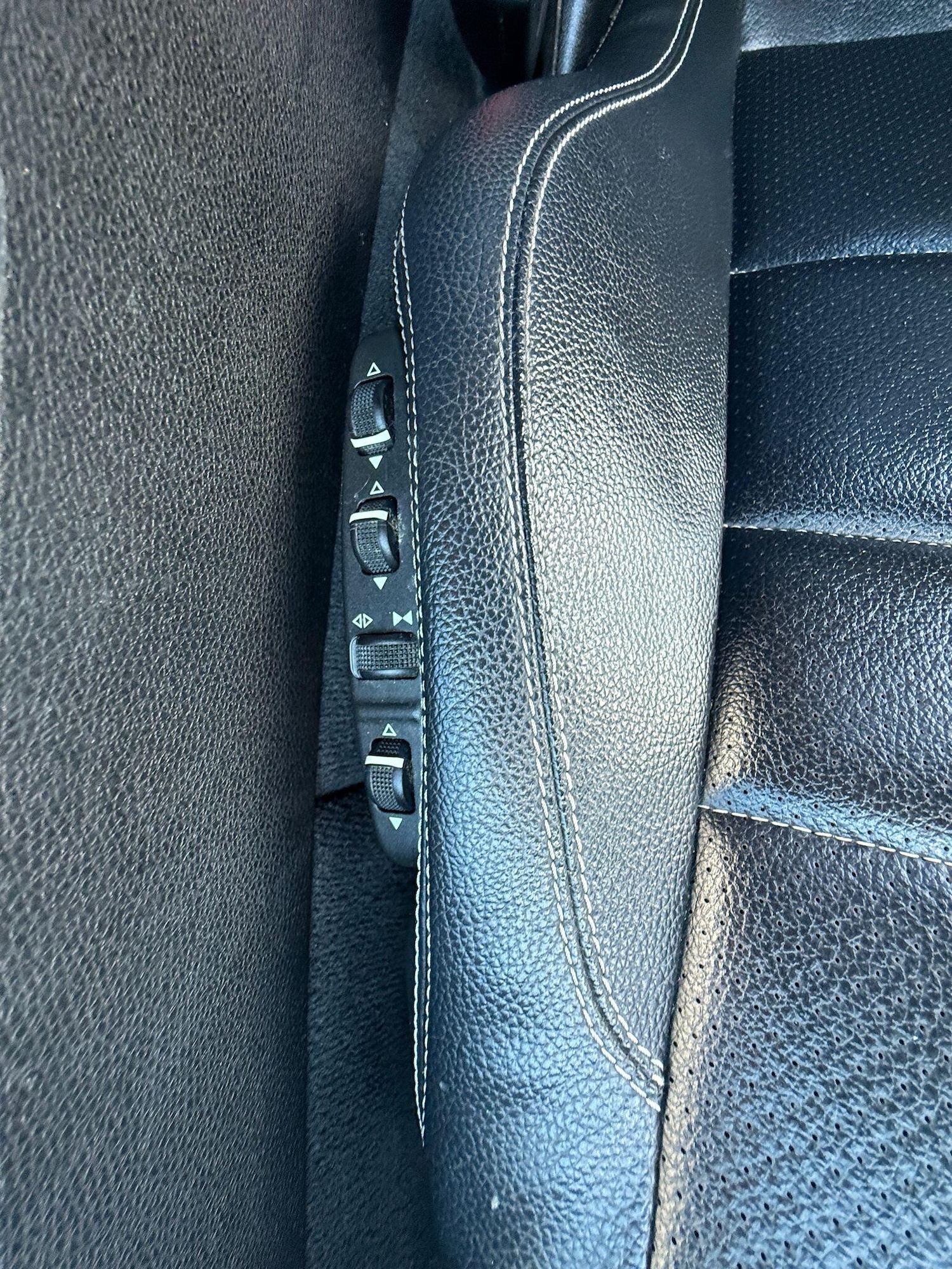 Used Mercedes-Benz E Class 2012 for sale - 76031826: Photo 18