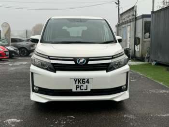 Used Toyota Voxy 2014 for sale - 73402631: Photo
