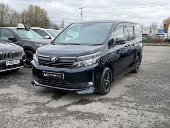 Used Toyota Voxy 2016 for sale - 78475576: Photo