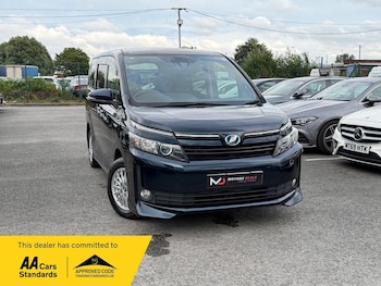 Used Toyota Noah 2016 for sale - 79158834: Photo