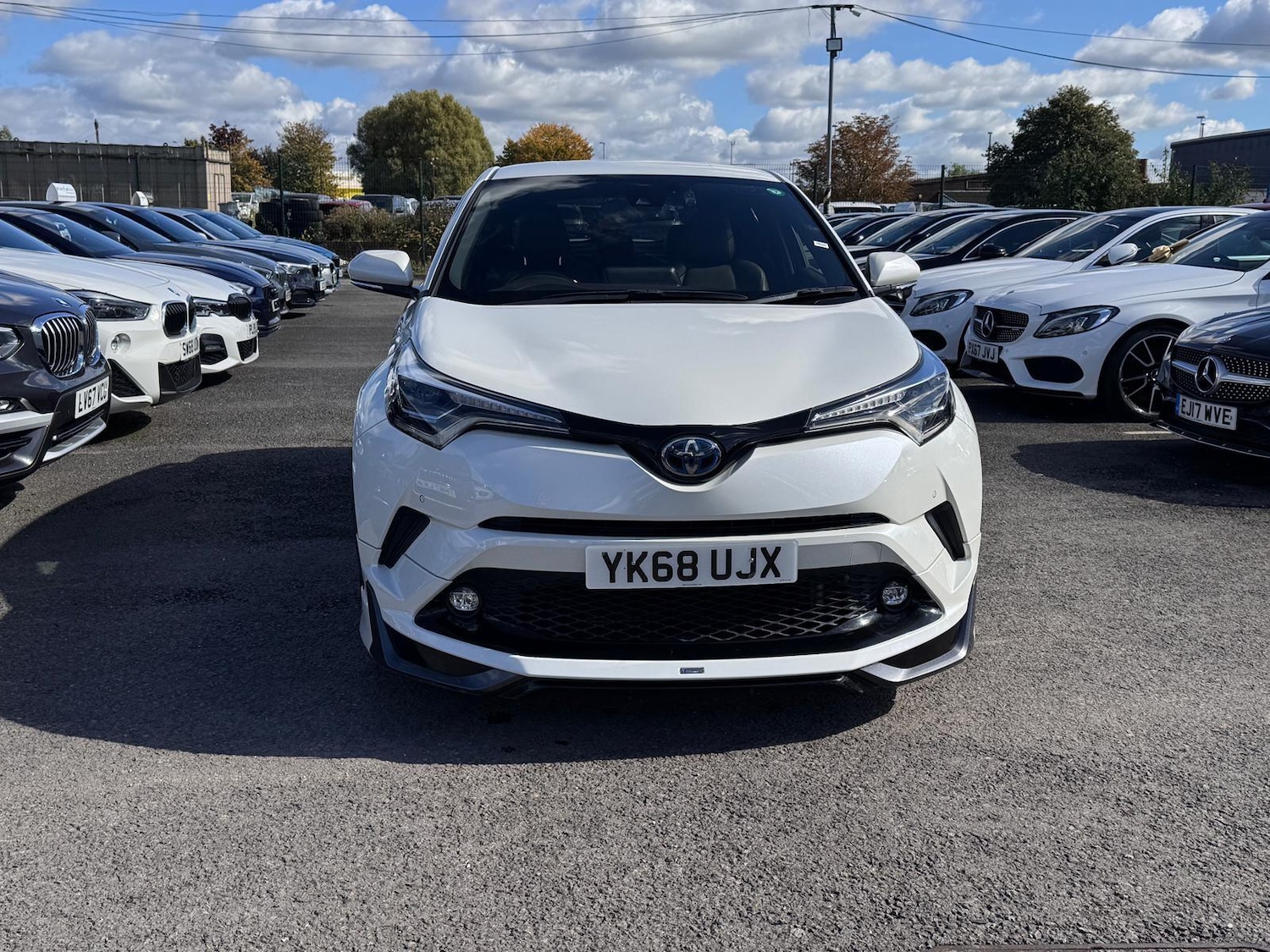 Used Toyota C-HR 2018 for sale - 76361092: Photo 2