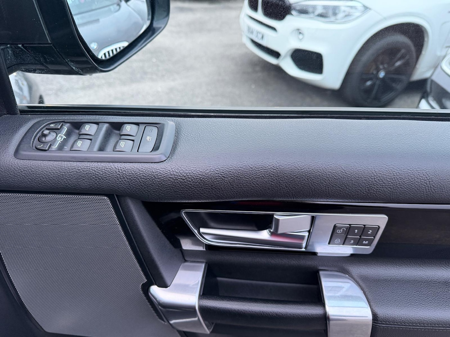 Used Land Rover Discovery 4 for sale - 77175146: Photo 26