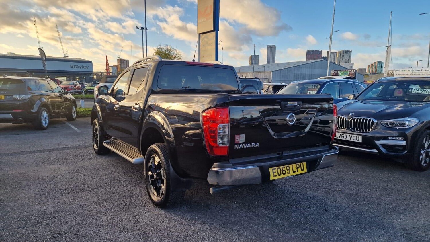 Used Nissan Navara 2019 for sale - 76377510: Photo 5