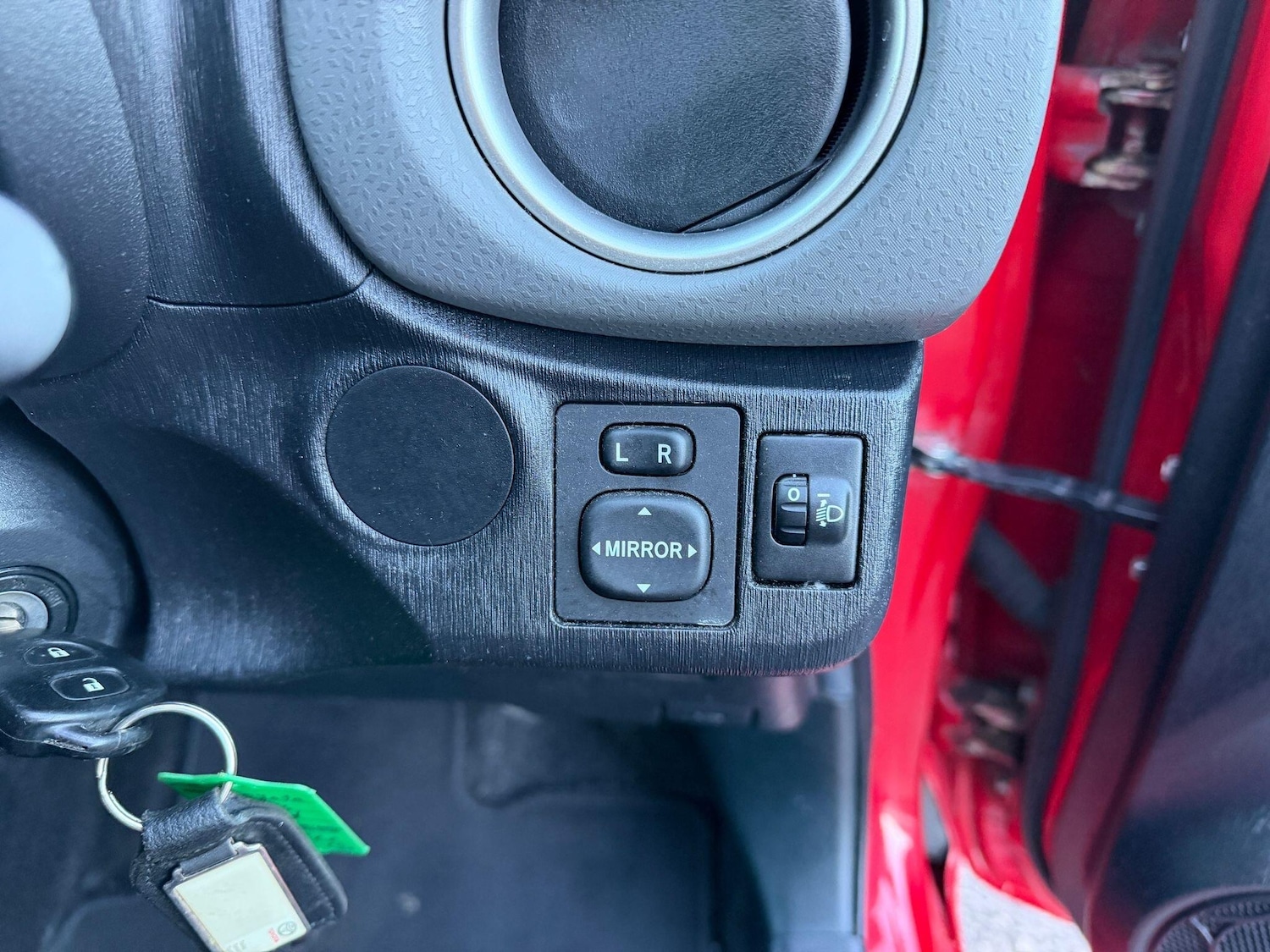 Used Toyota Yaris for sale - 77925101: Photo 13