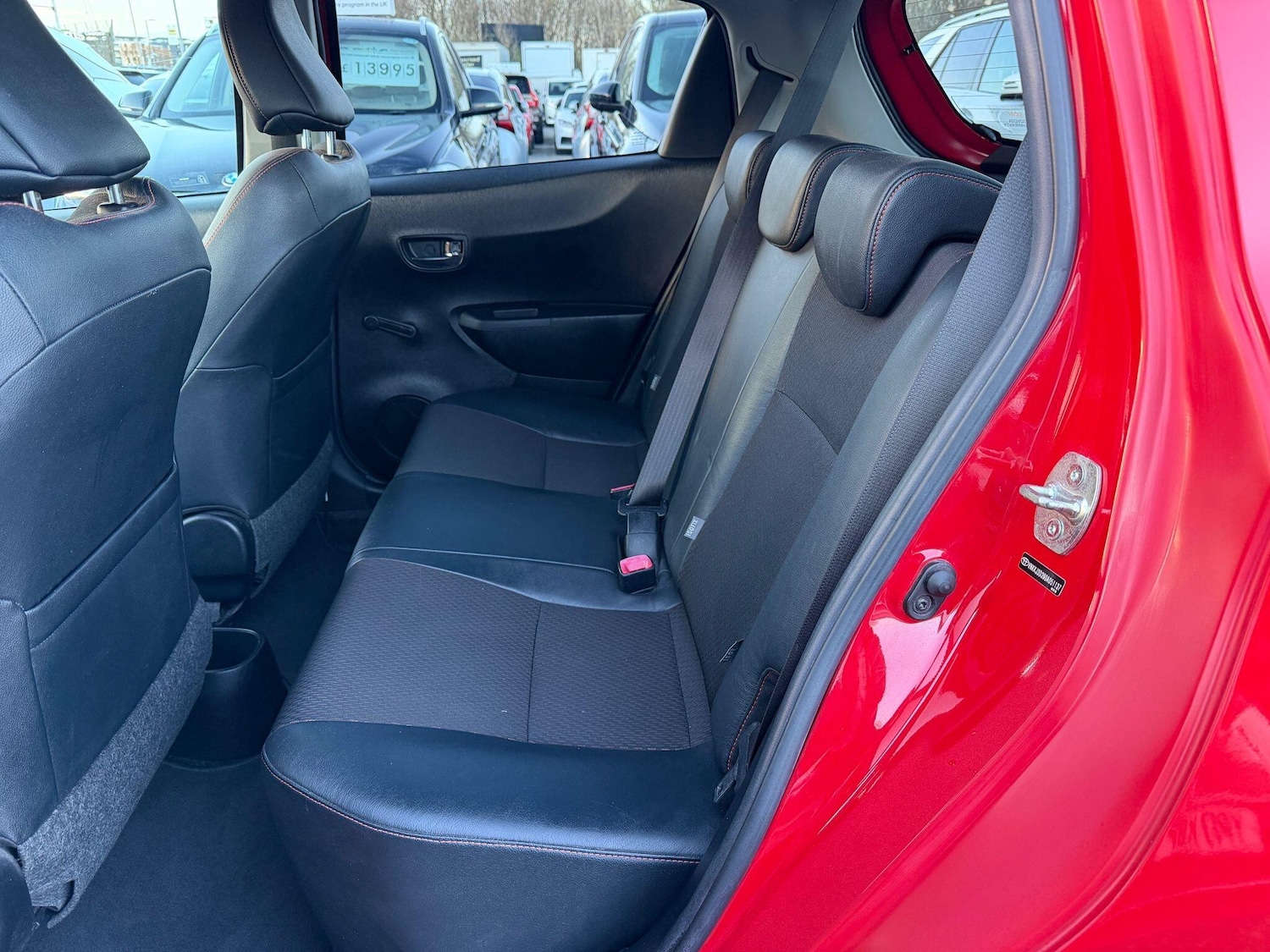 Used Toyota Yaris for sale - 77925101: Photo 25