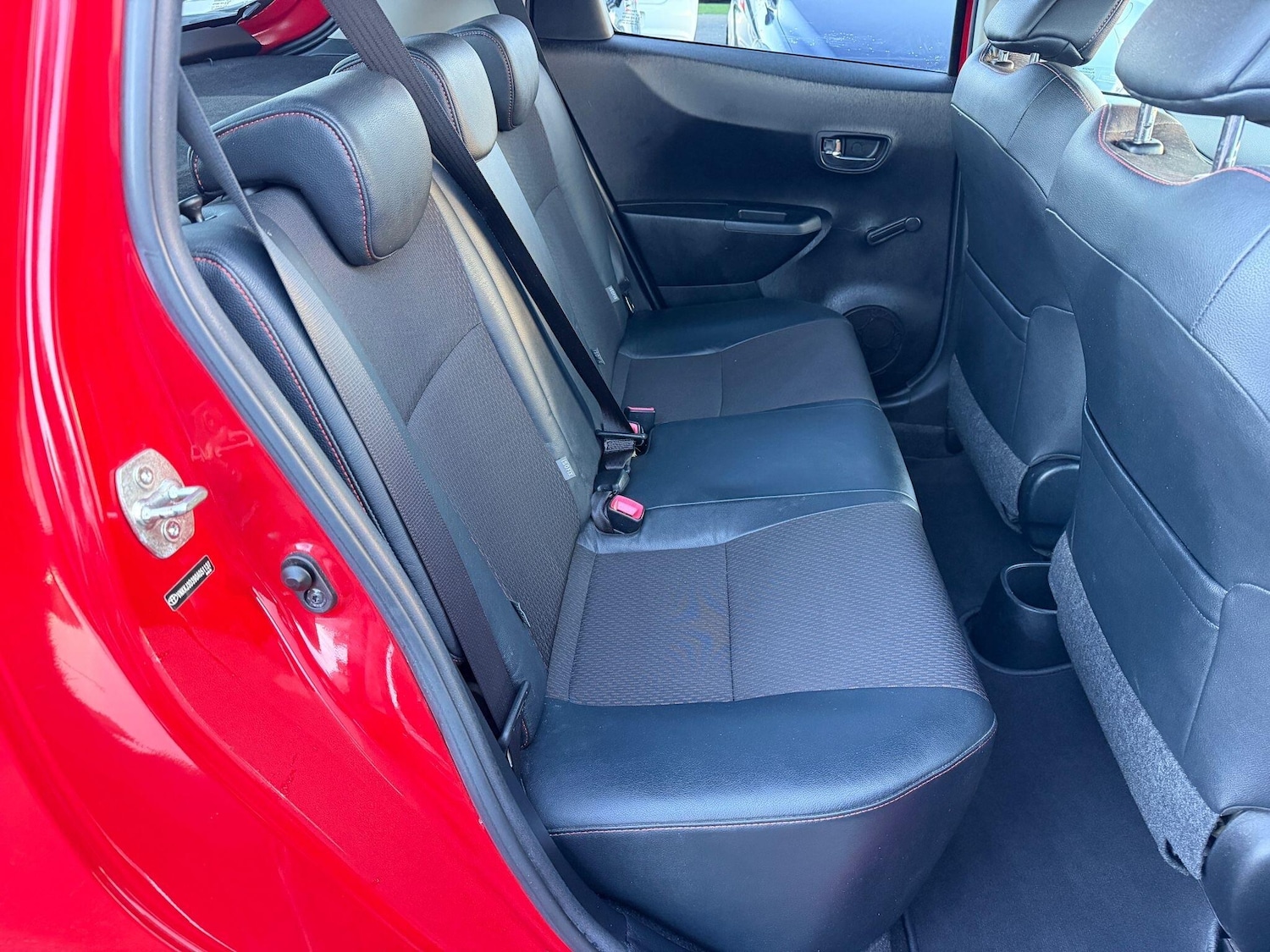 Used Toyota Yaris for sale - 77925101: Photo 29