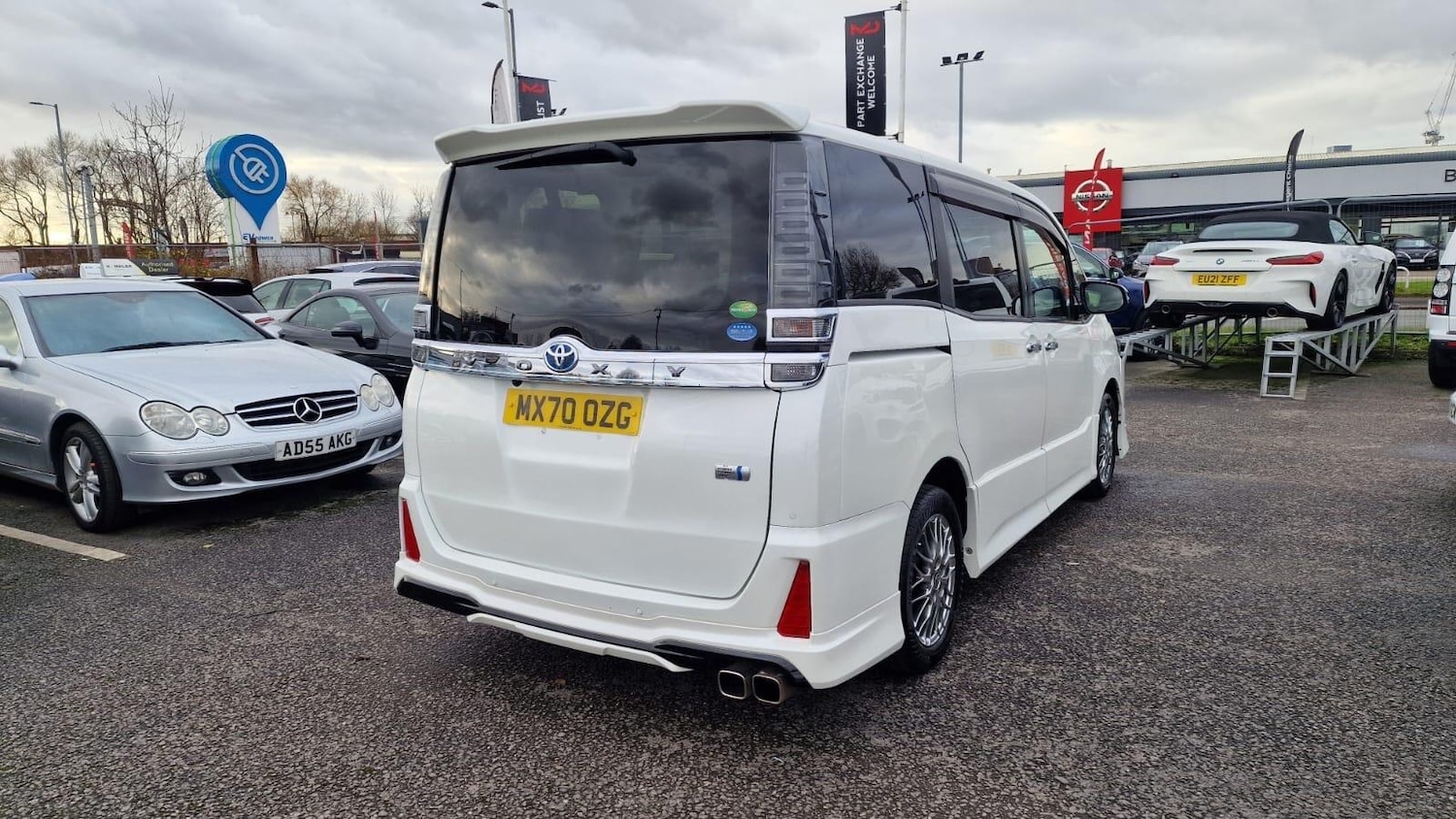 Used Toyota Voxy for sale - 76898923: Photo 8