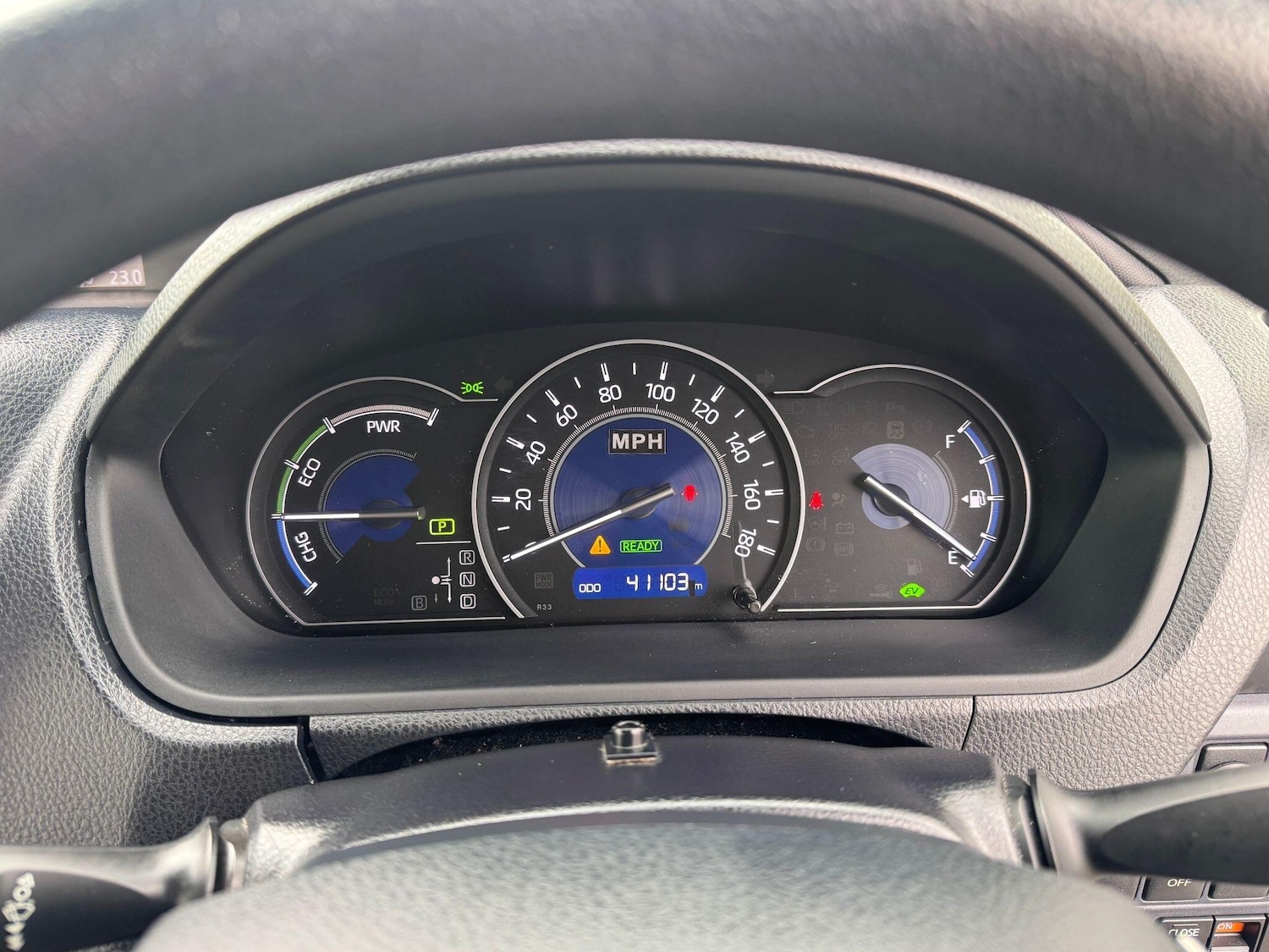 Used Toyota Voxy 2015 for sale - 76108840: Photo 16