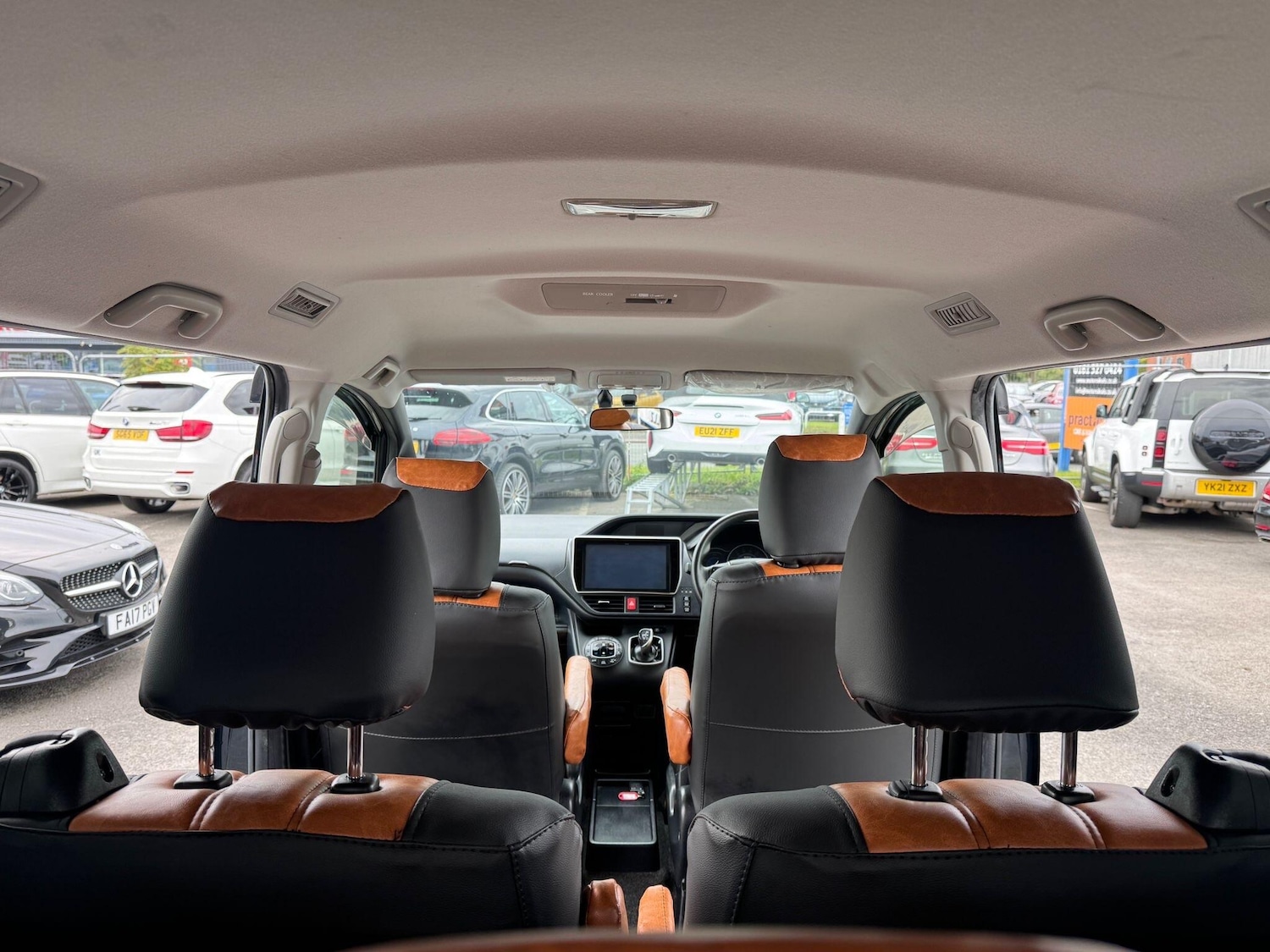 Used Toyota Voxy 2015 for sale - 76108840: Photo 26