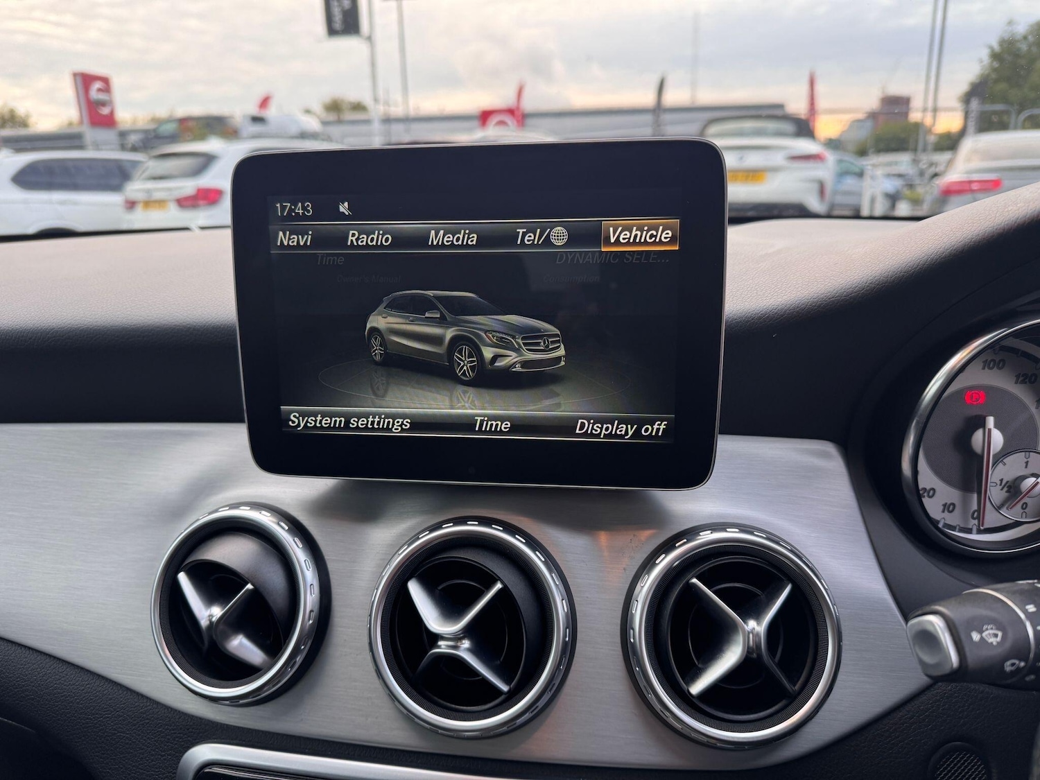 Used Mercedes-Benz GLA 2016 for sale - 76108721: Photo 16
