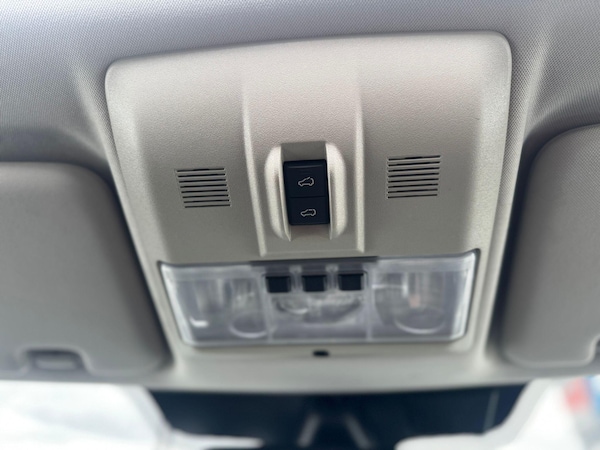 Used Land Rover Discovery 4 2015 for sale - 76042862: Photo 12