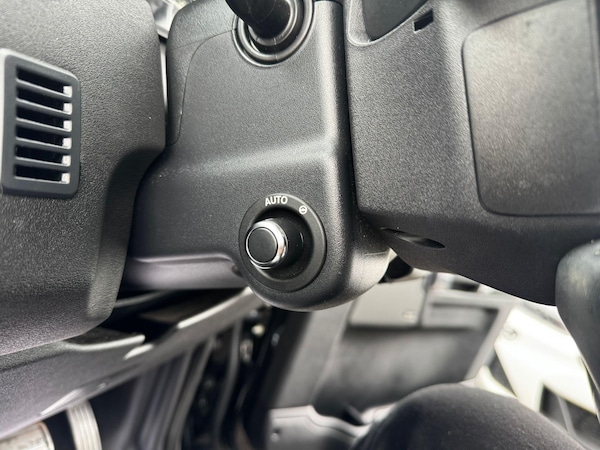 Used Land Rover Discovery 4 2015 for sale - 76042862: Photo 25