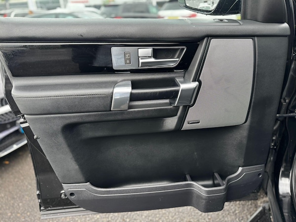 Used Land Rover Discovery 4 2015 for sale - 76042862: Photo 28