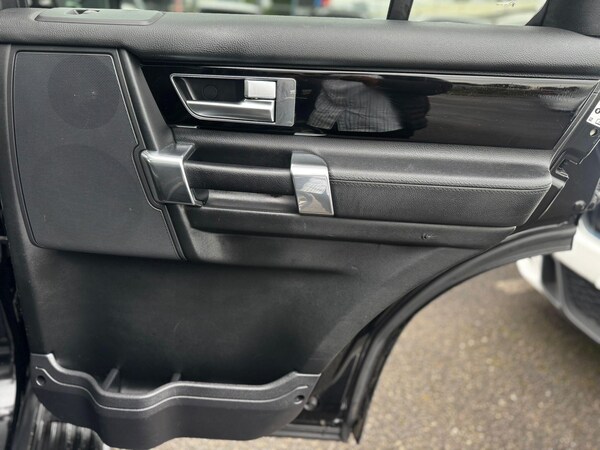 Used Land Rover Discovery 4 2015 for sale - 76042862: Photo 33