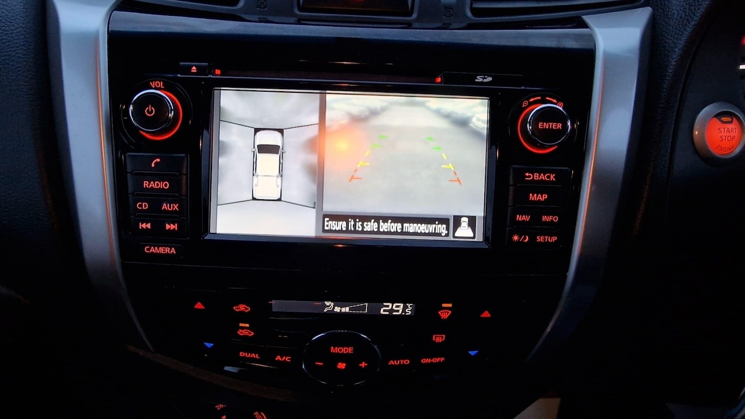 Used Nissan Navara 2017 for sale - 77163604: Photo 15