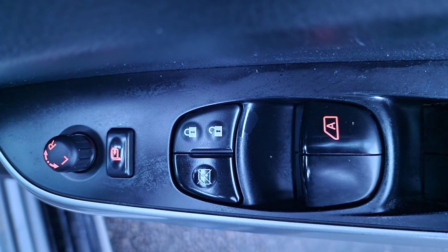 Used Nissan Navara 2017 for sale - 77163604: Photo 22