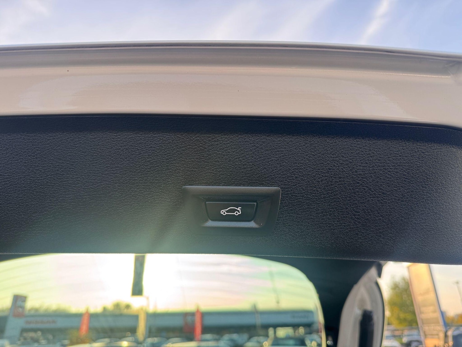 Used BMW X4 2017 for sale - 76388477: Photo 32