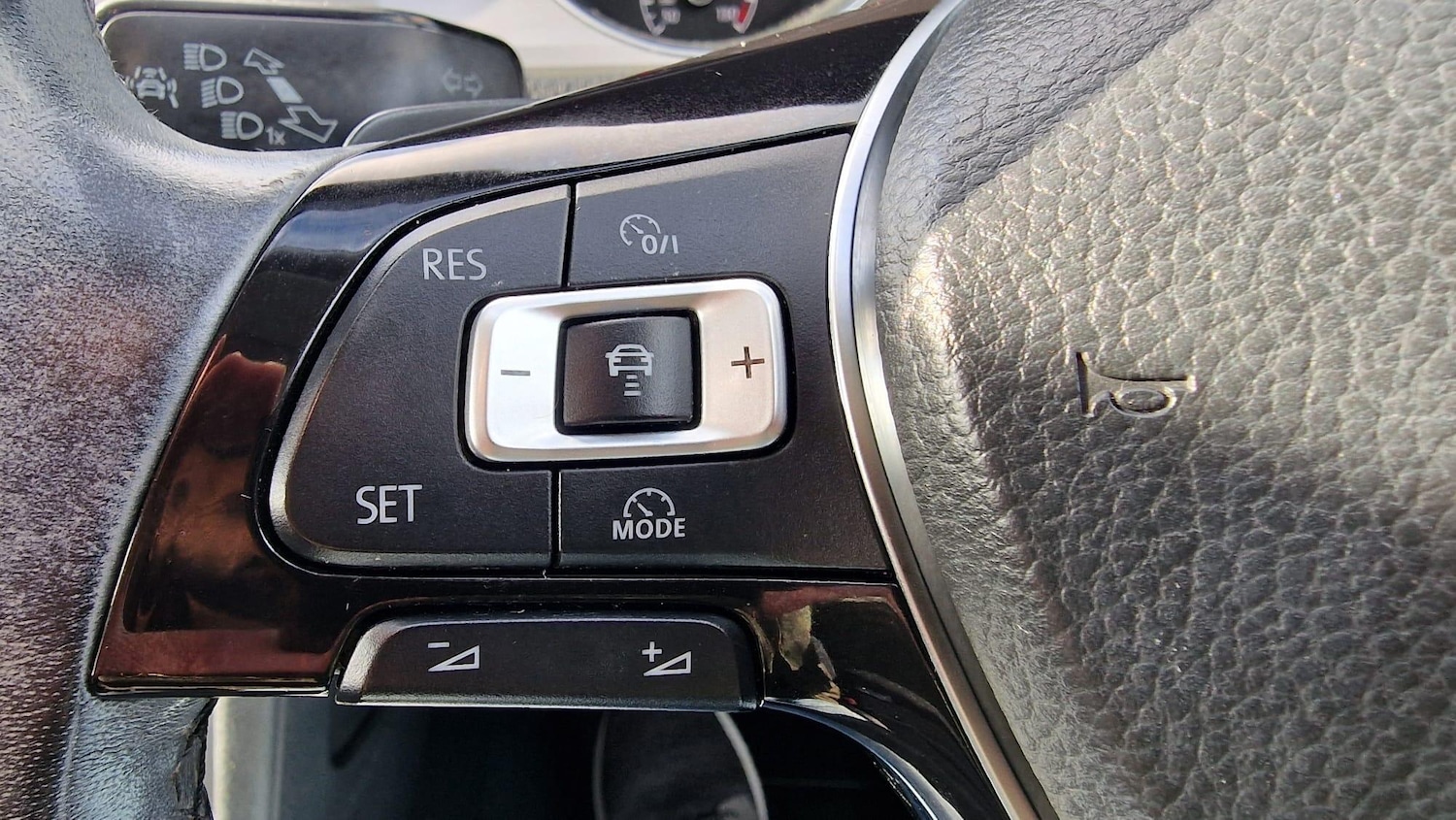 Used Volkswagen Golf 2014 for sale - 76360419: Photo 11