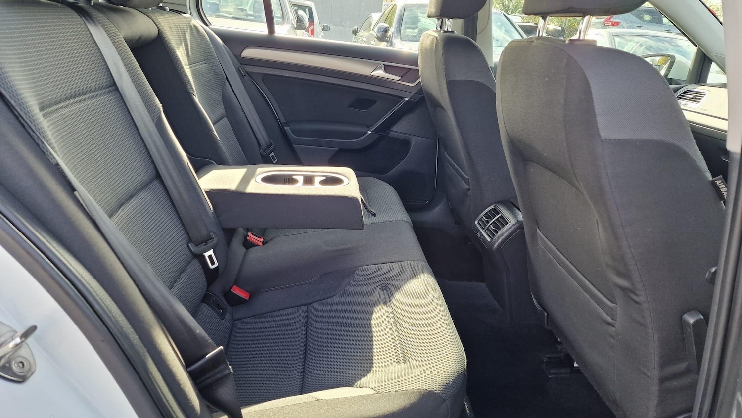 Used Volkswagen Golf 2014 for sale - 76360419: Photo 24