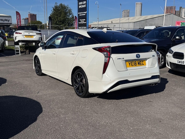 Used Toyota Prius 2018 for sale - 76032522: Photo 5