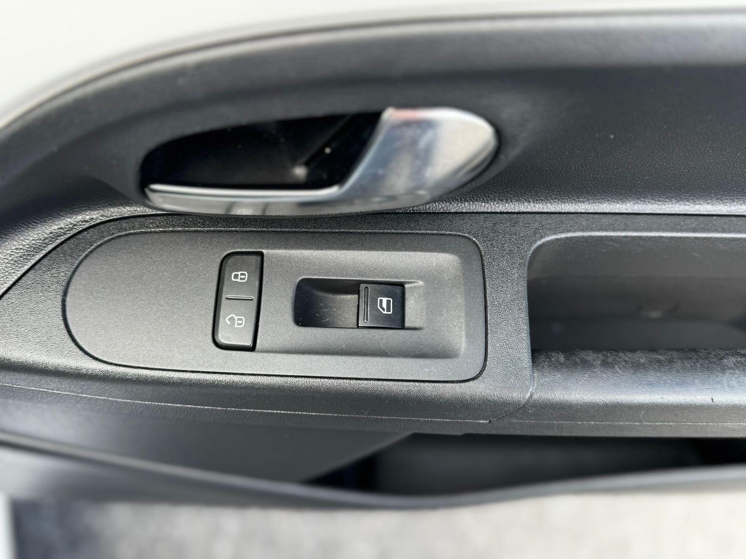 Used Volkswagen up! 2014 for sale - 76989180: Photo 18