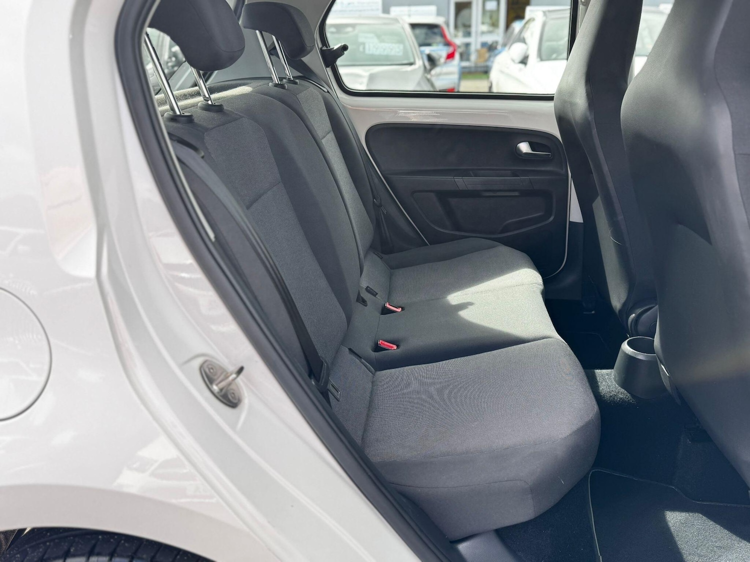 Used Volkswagen up! 2014 for sale - 76989180: Photo 25