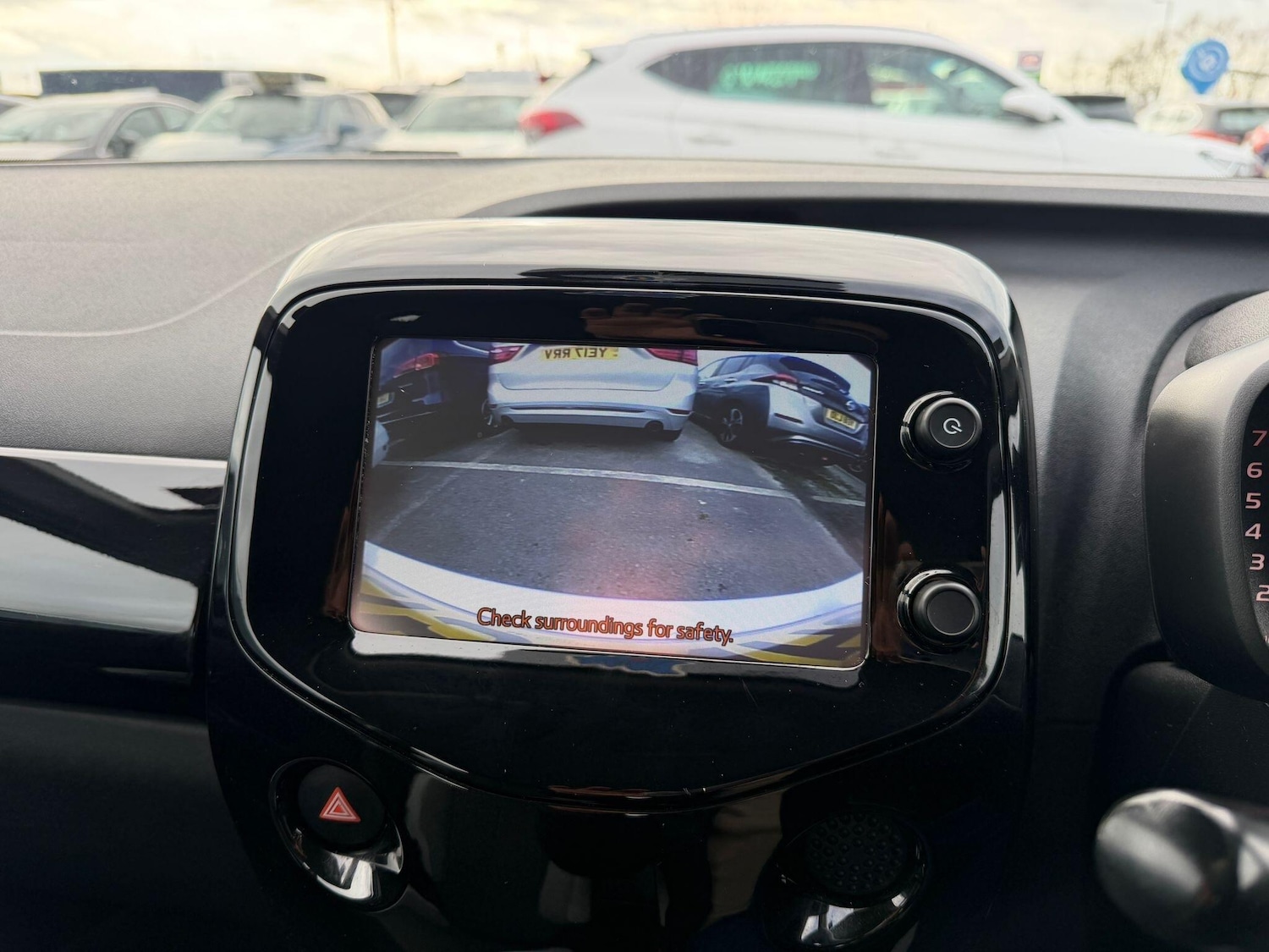 Used Toyota AYGO 2015 for sale - 77671630: Photo 17