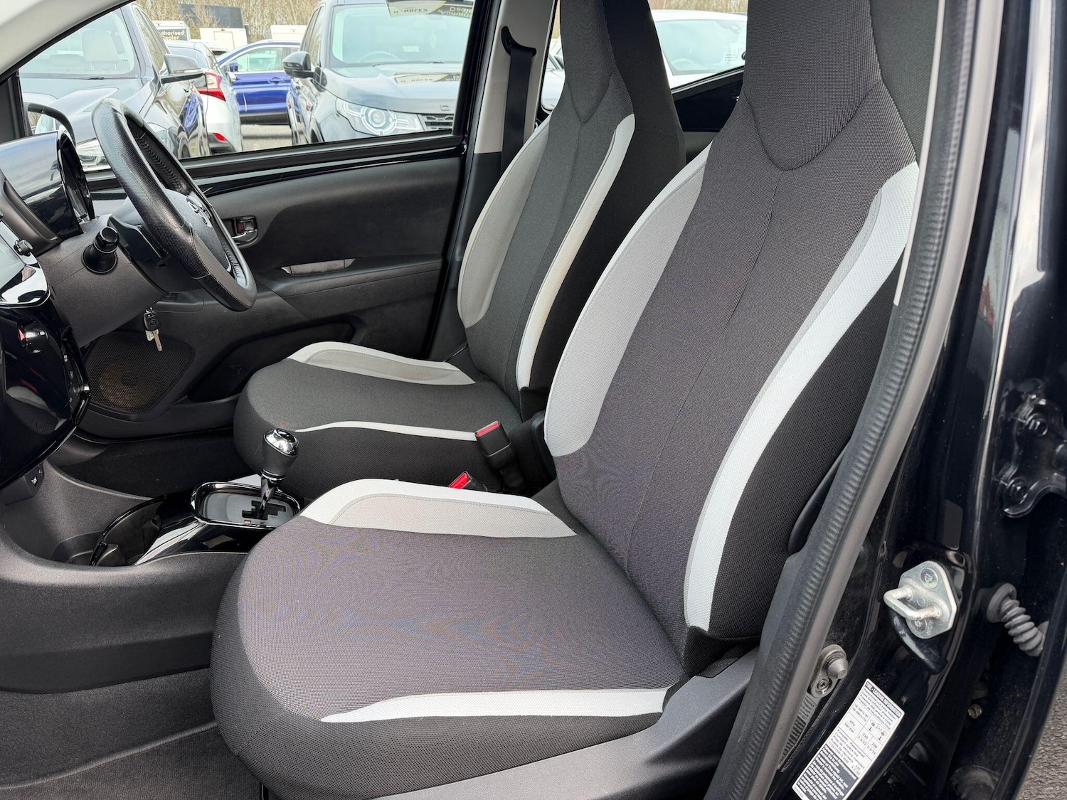 Used Toyota AYGO 2015 for sale - 77671630: Photo 24