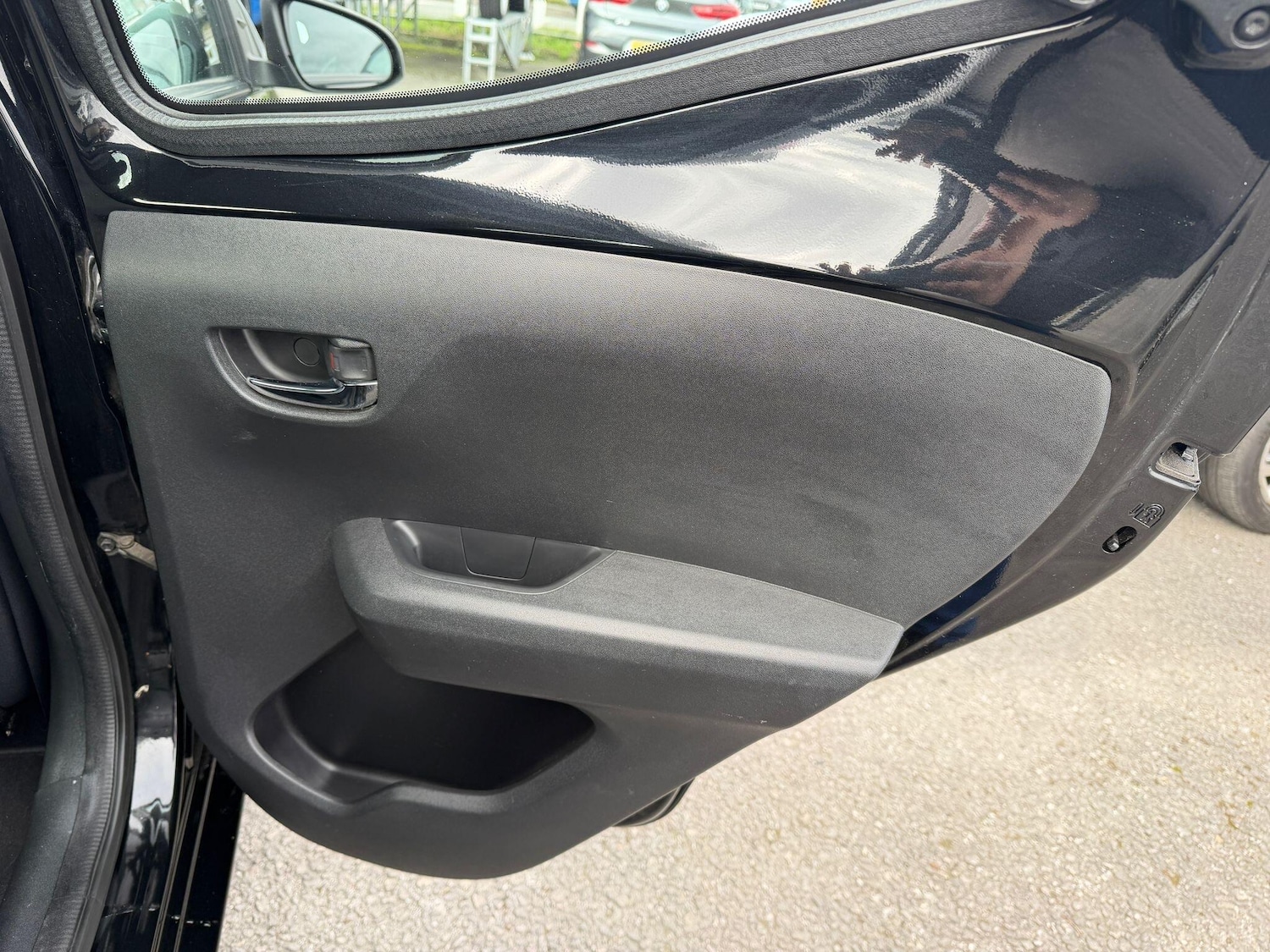 Used Toyota AYGO 2015 for sale - 77671630: Photo 33