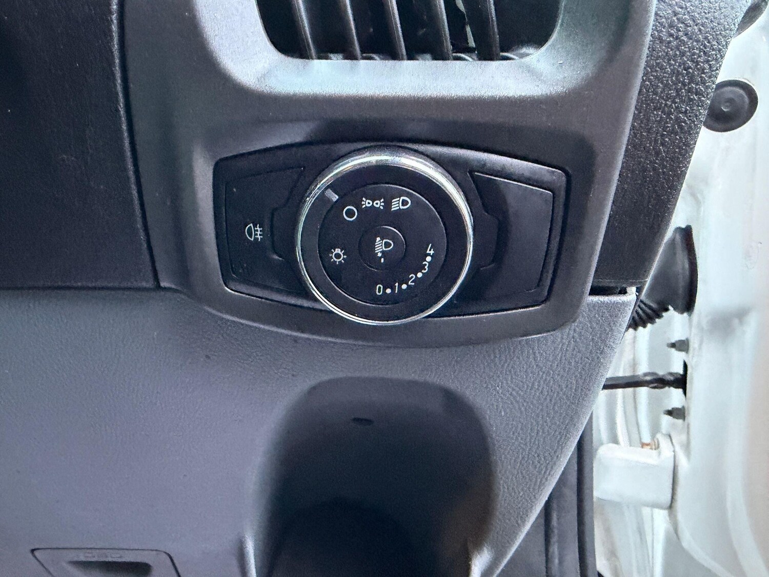 Used Ford Transit Custom 2017 for sale - 77838931: Photo 13