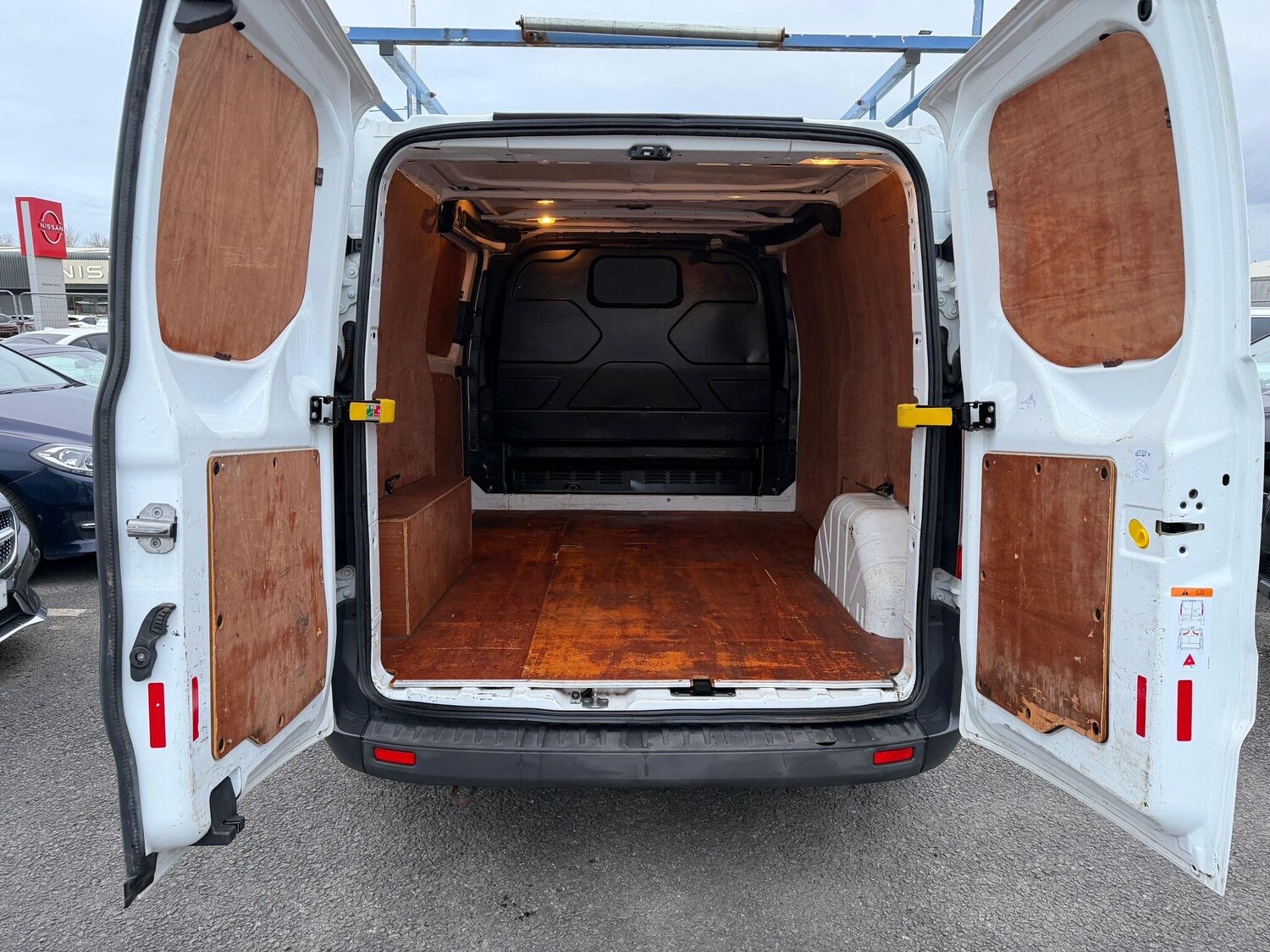 Used Ford Transit Custom 2017 for sale - 77838931: Photo 24