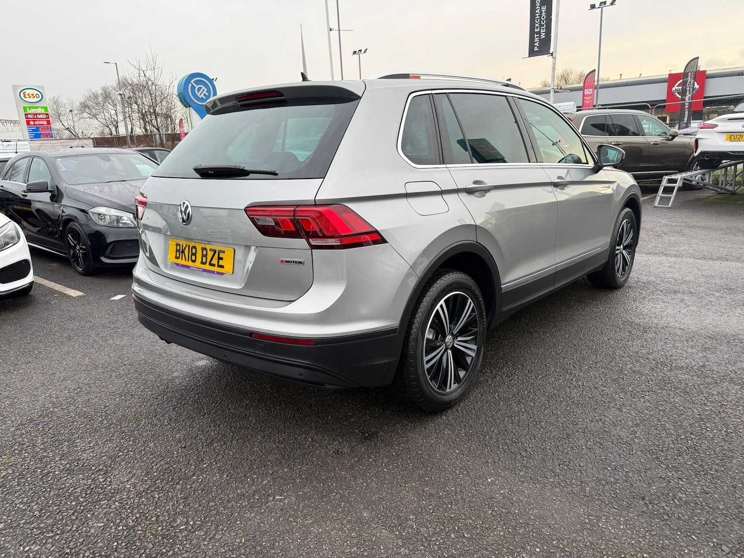 Used Volkswagen Tiguan for sale - 77216285: Photo 9