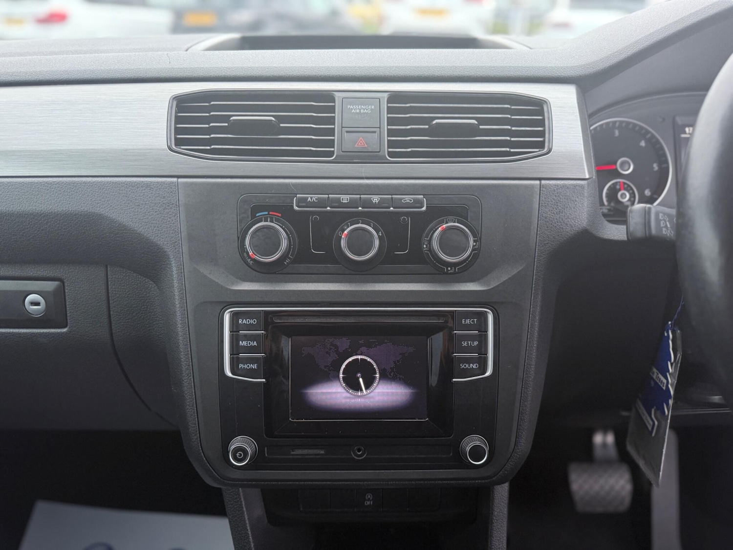 Used Volkswagen Caddy Maxi Life 2018 for sale - 76994330: Photo 15