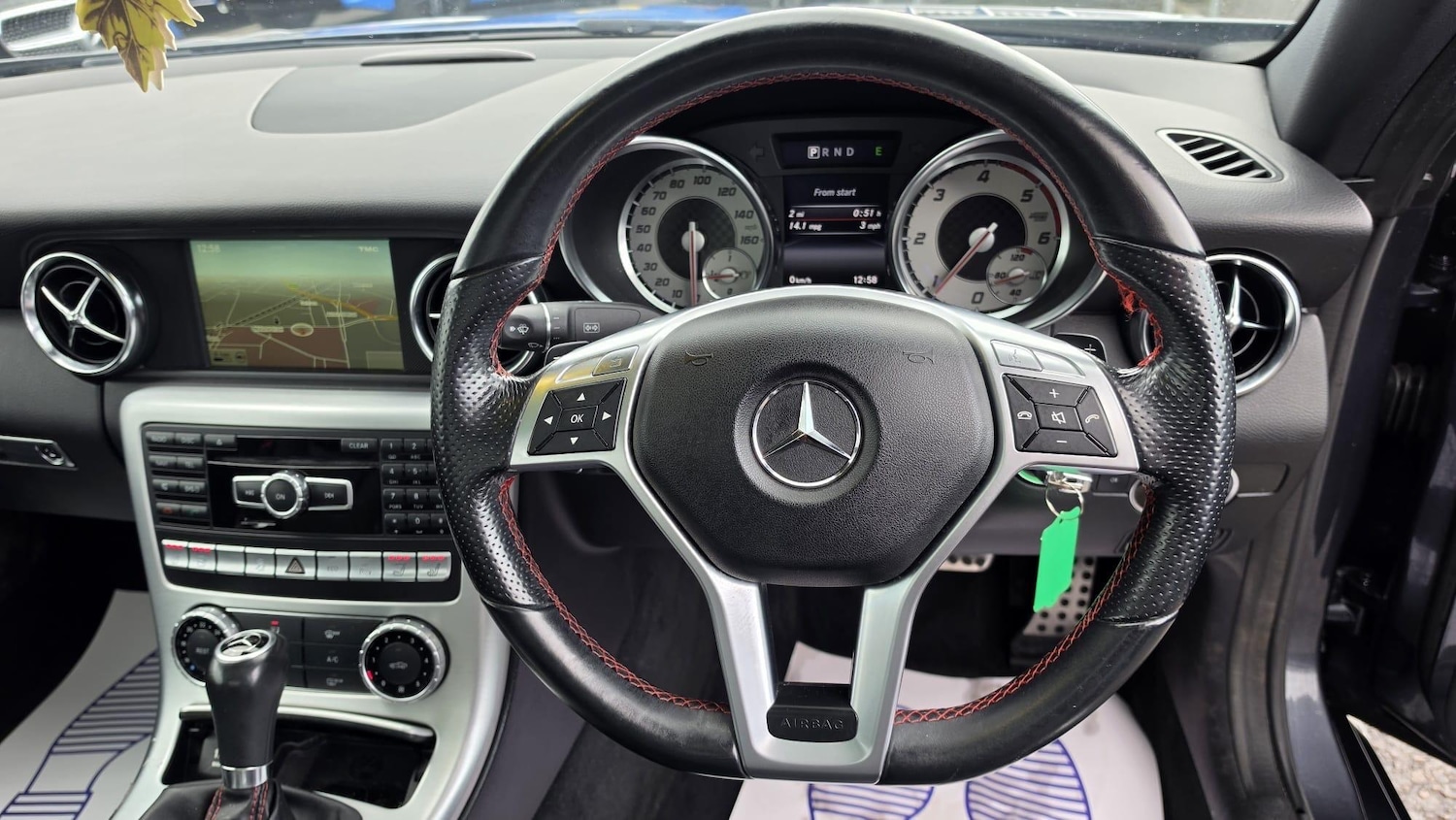 Used Mercedes-Benz SLK 2014 for sale - 78047977: Photo 23