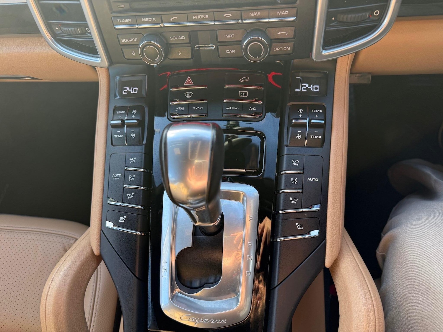 Used Porsche Cayenne 2015 for sale - 78073189: Photo 13