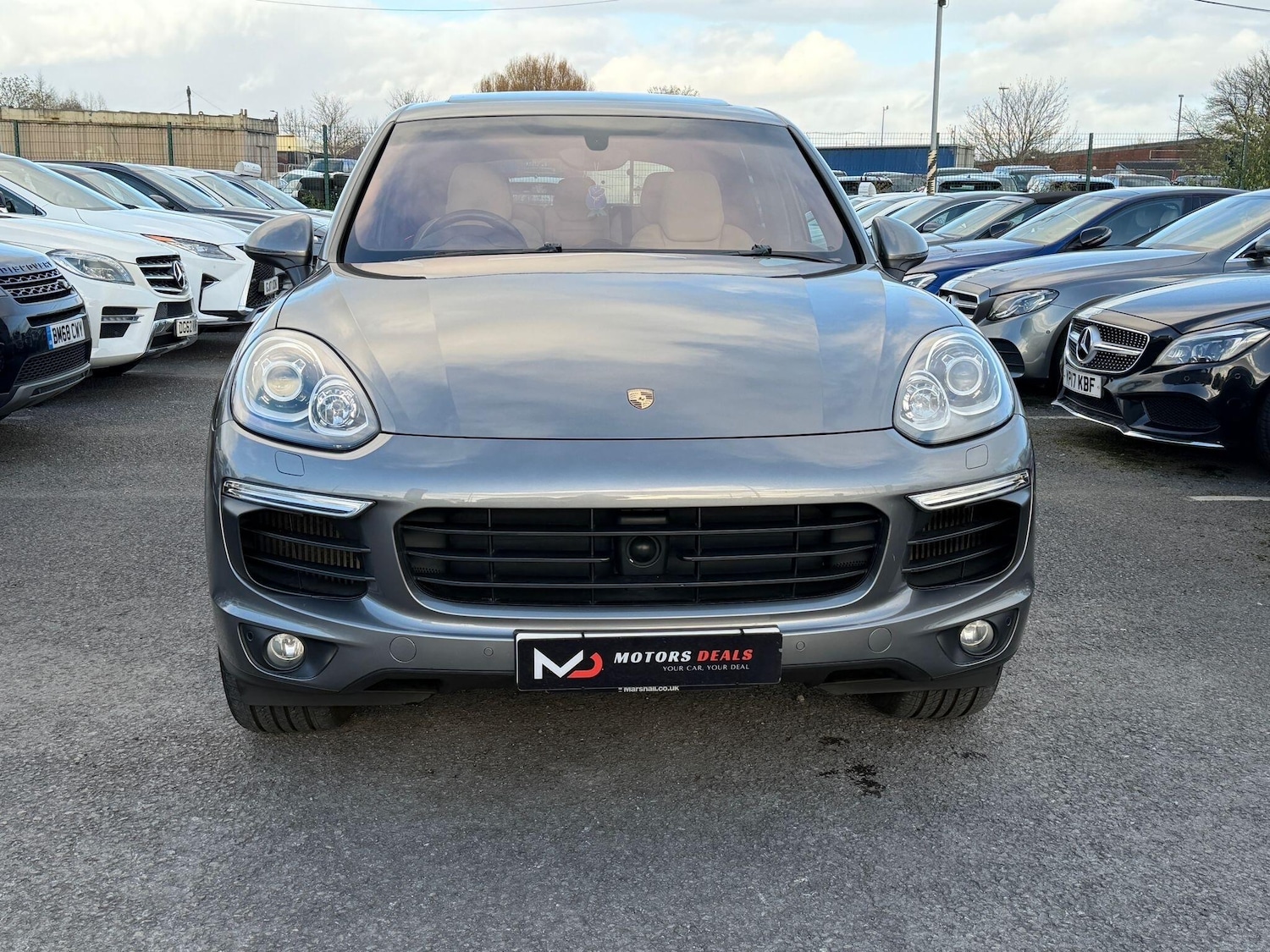 Used Porsche Cayenne 2015 for sale - 78073189: Photo 2