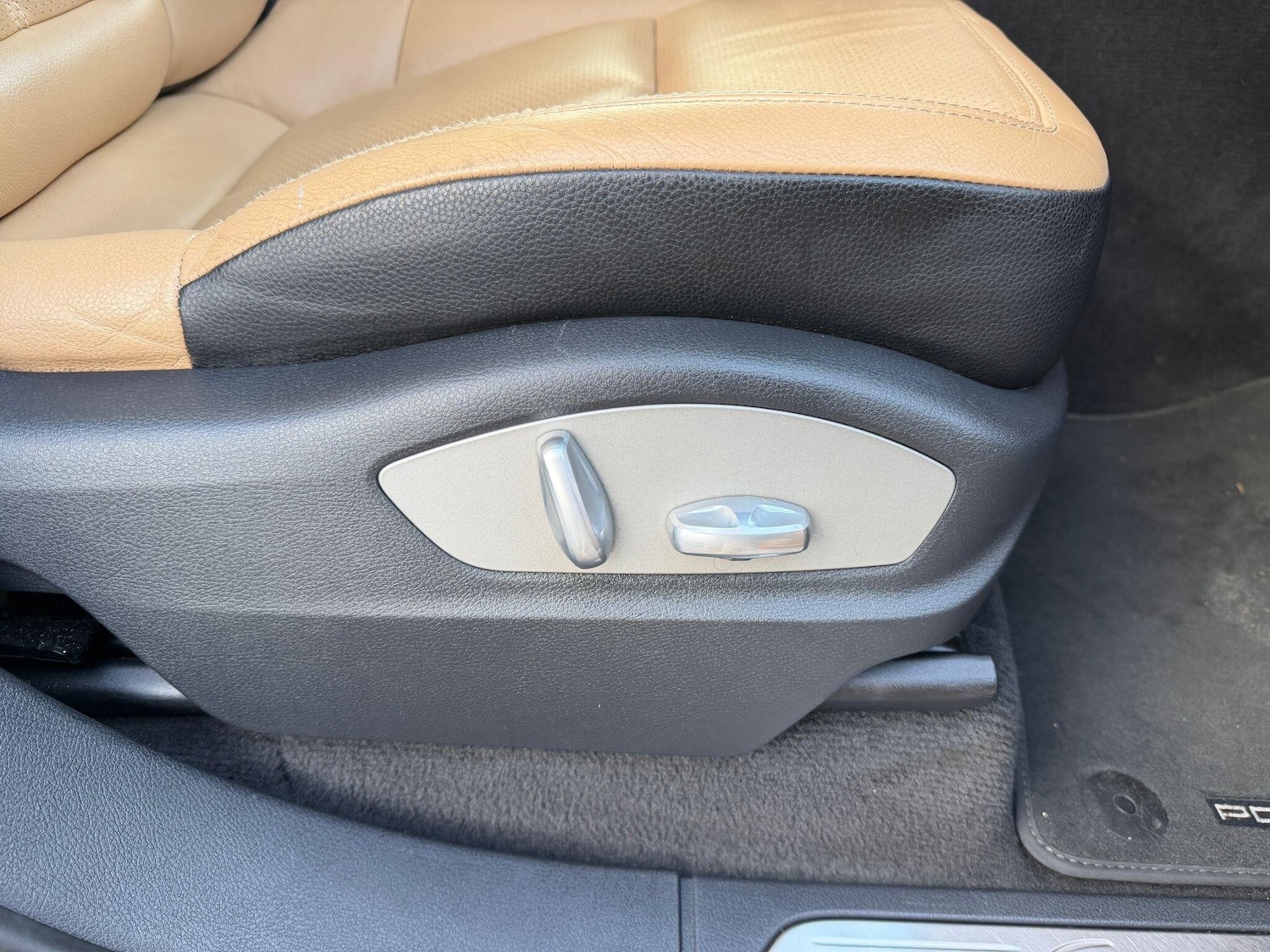 Used Porsche Cayenne 2015 for sale - 78073189: Photo 21