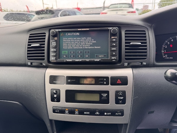 Used Toyota Corolla 2004 for sale - 76179828: Photo 15