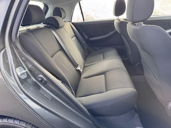 Used Toyota Corolla 2004 for sale - 76179828: Photo 31