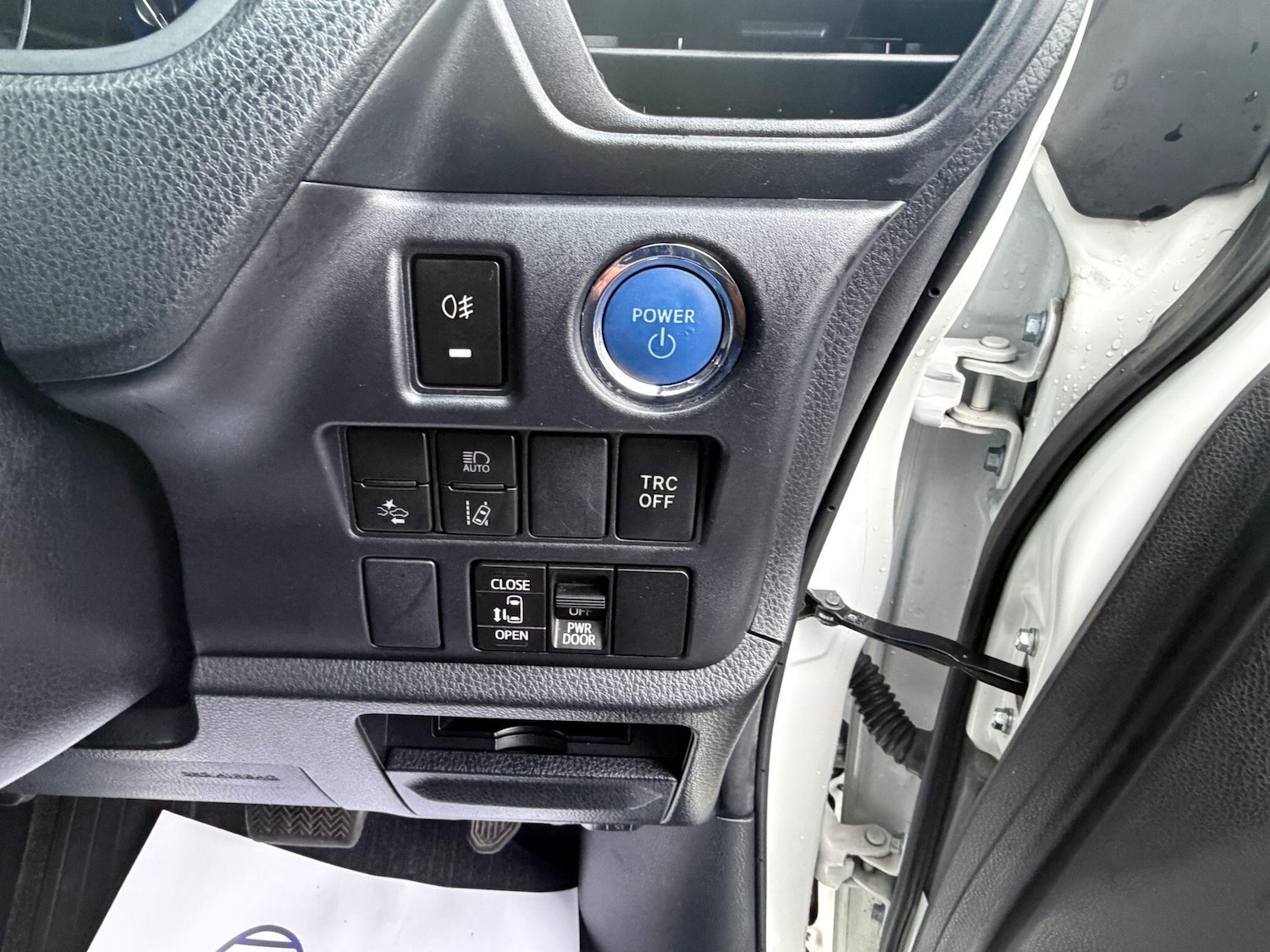 Used Toyota Noah 2025 for sale - 76898742: Photo 11