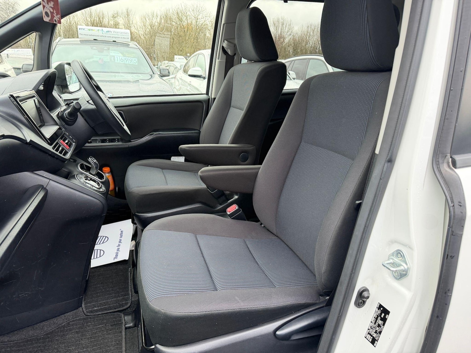 Used Toyota Noah 2025 for sale - 76898742: Photo 17