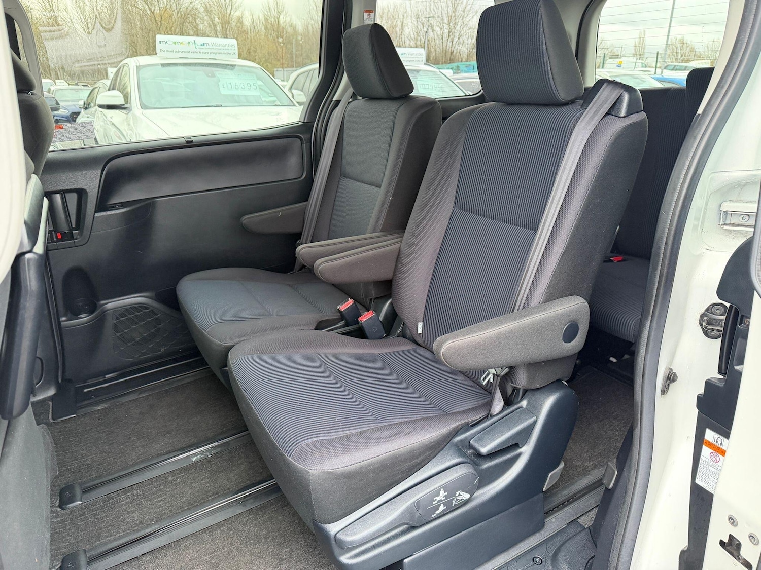 Used Toyota Noah 2025 for sale - 76898742: Photo 21