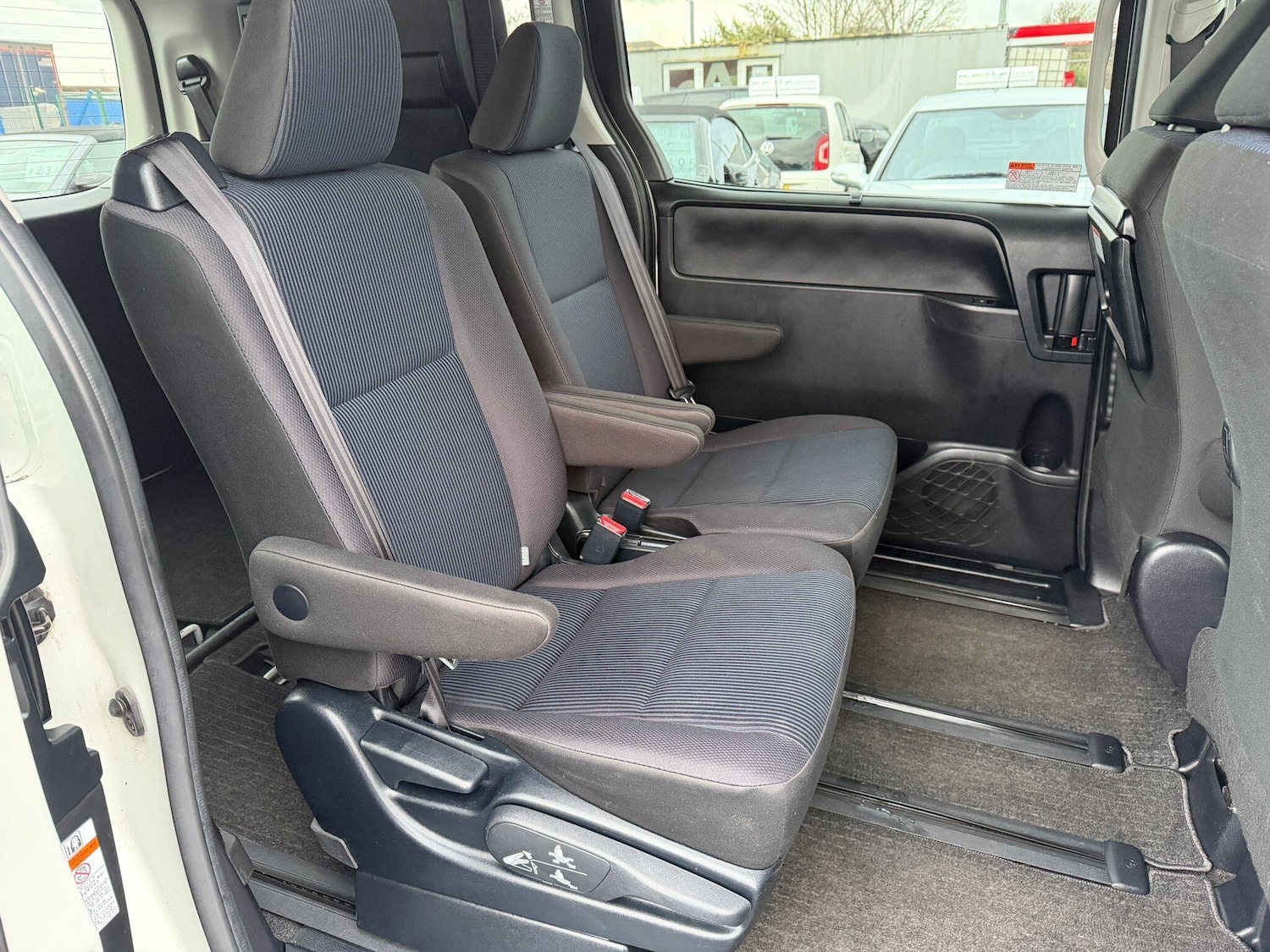 Used Toyota Noah 2025 for sale - 76898742: Photo 22