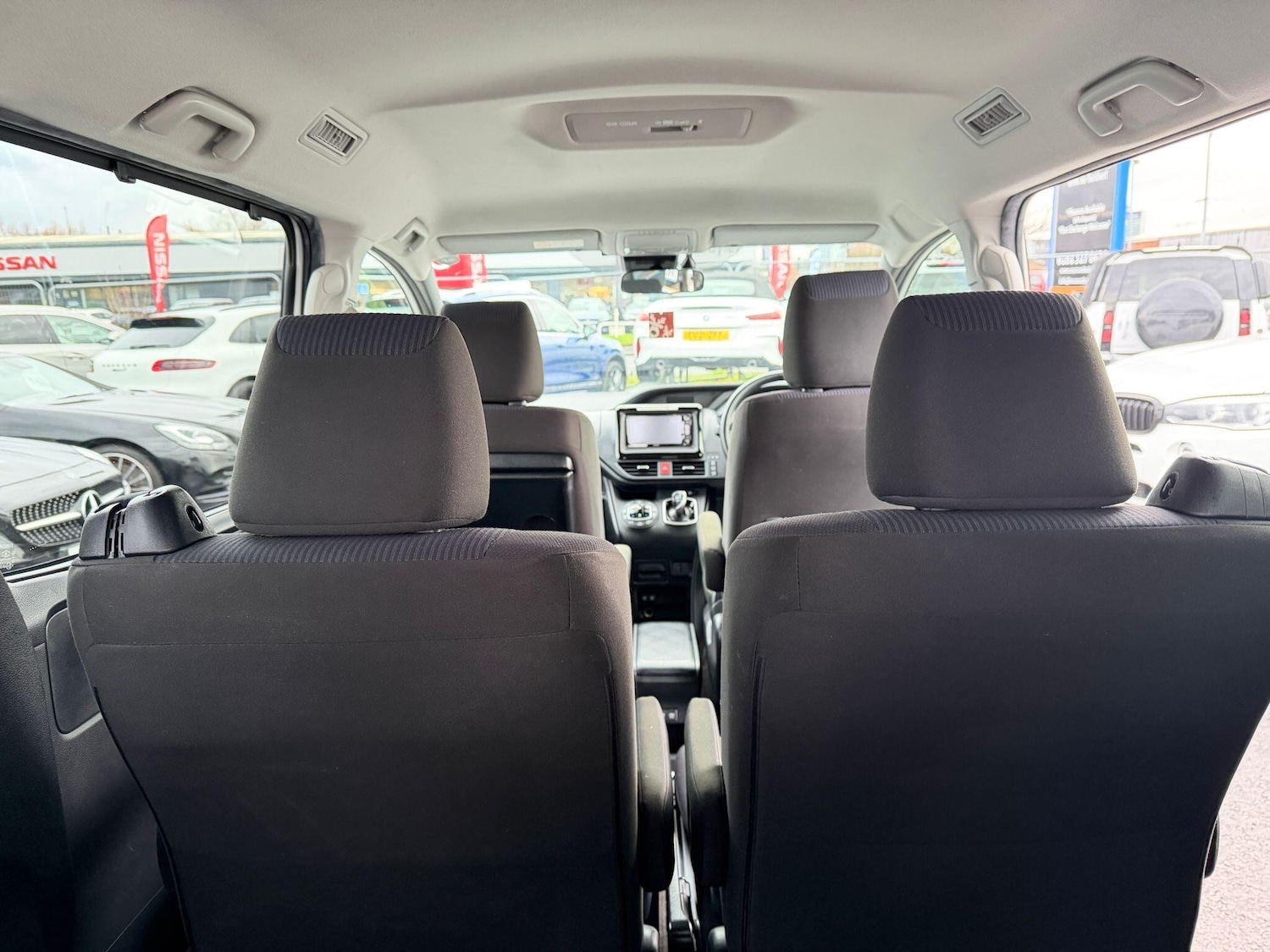 Used Toyota Noah 2025 for sale - 76898742: Photo 25