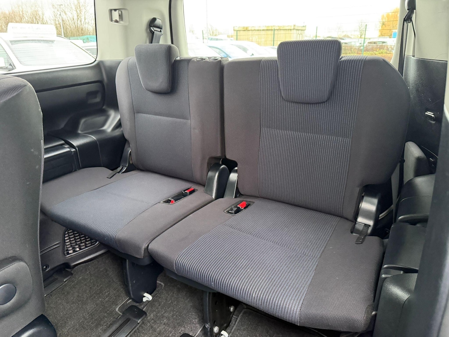 Used Toyota Noah 2025 for sale - 76898742: Photo 26