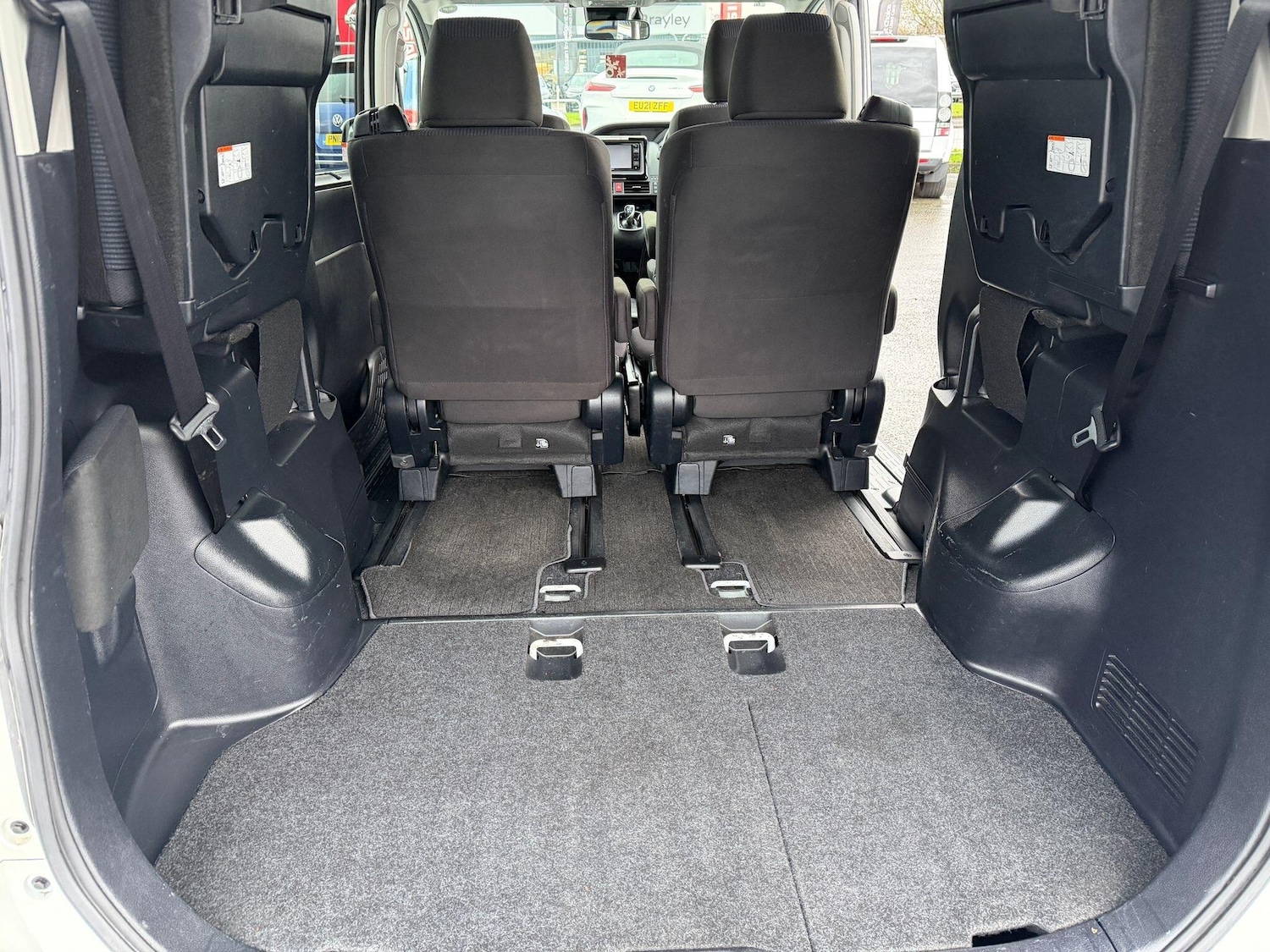 Used Toyota Noah 2025 for sale - 76898742: Photo 30