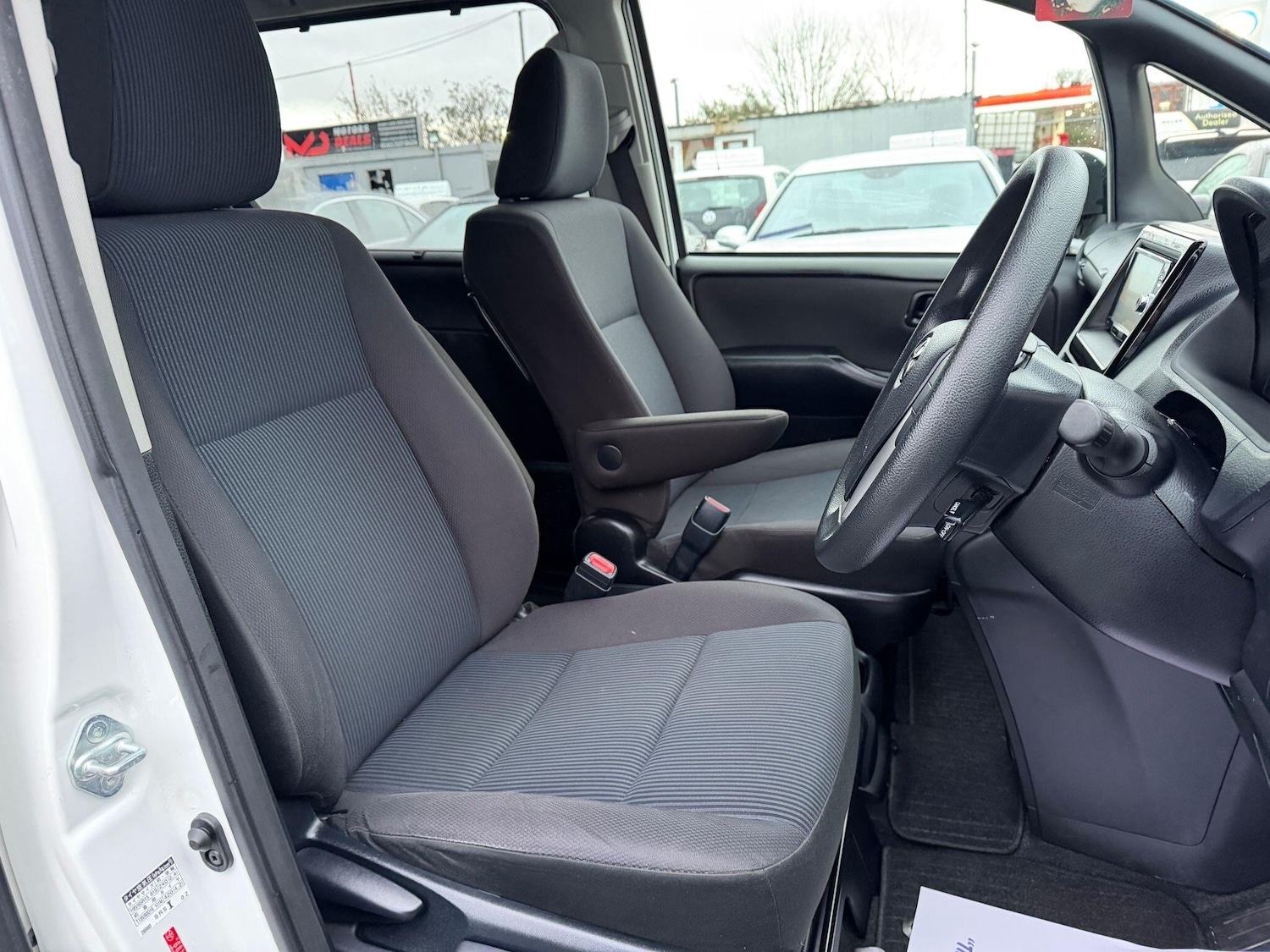 Used Toyota Noah 2025 for sale - 76865297: Photo 11